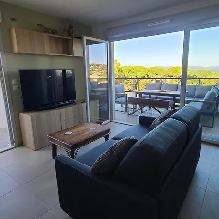 Climatisé T3 Vue De 63 M2 - 2 Et Belle Terrasse De 23 M2 *
